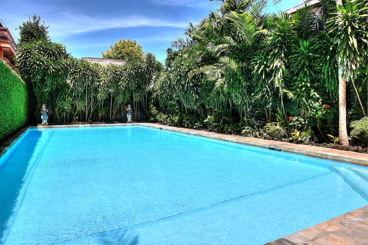 Raja Gardens Hotel 2*