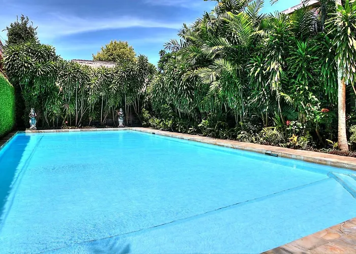 Raja Gardens Hotel